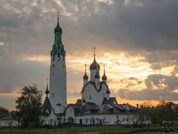 Церковь святого Первоверховного апостола Петра